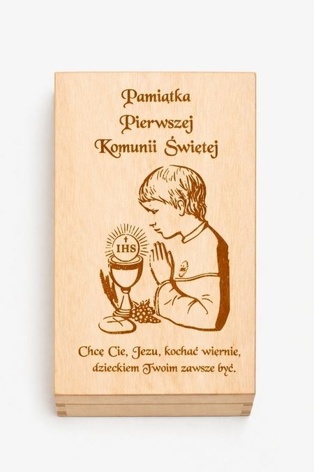 Drewniane pudełko na pieniądze – Pamiątka Pierwszej Komunii Świętej z grawerem (chłopiec)